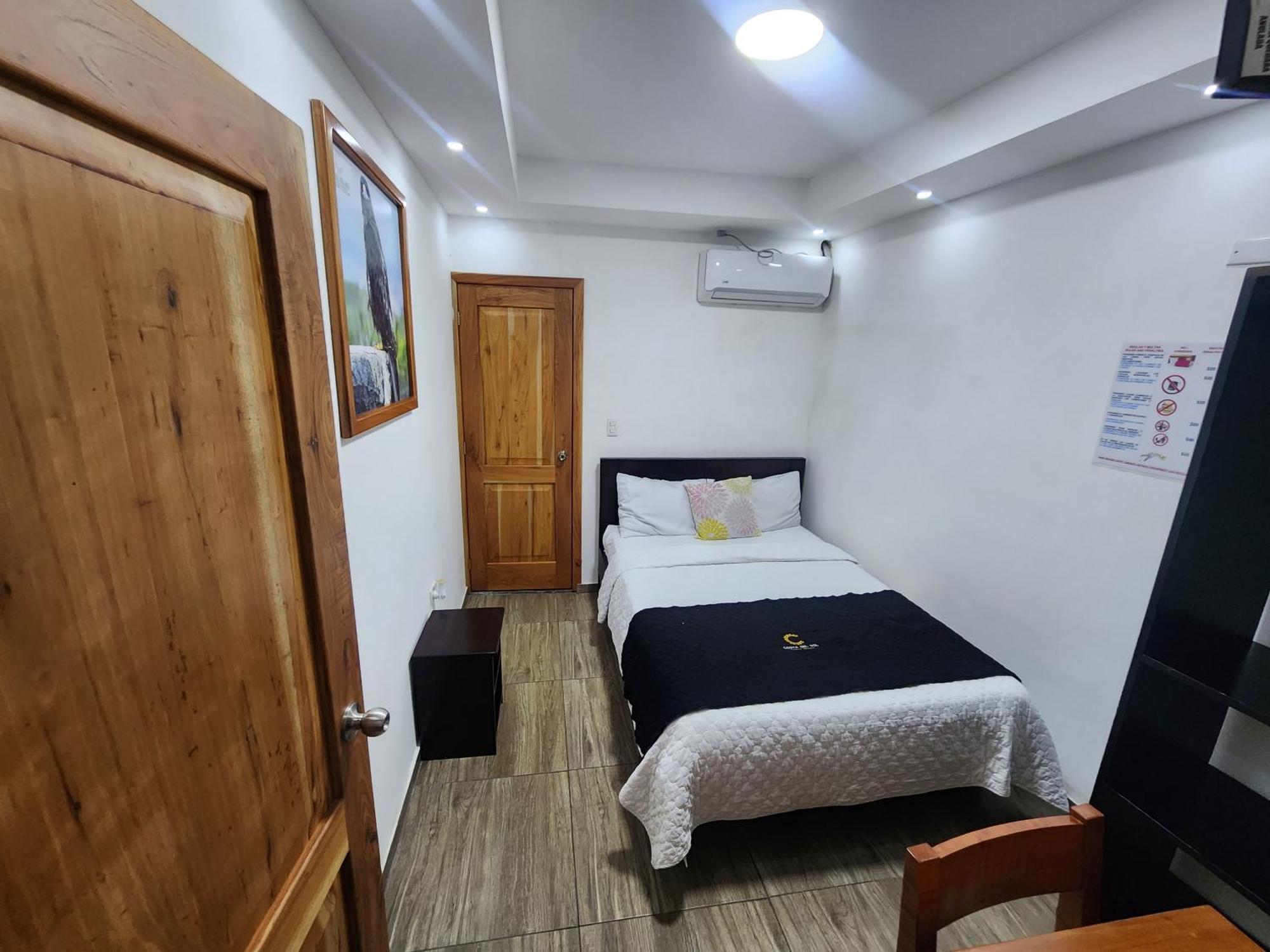 Hotel Costa Del Sol Puerto Ayora  Exteriér fotografie